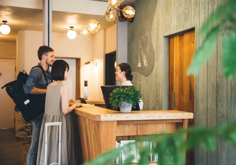 Hotel Noum OSAKA × サービススタッフ