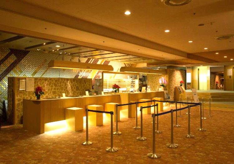 熱海ニューフジヤホテル × サービススタッフ