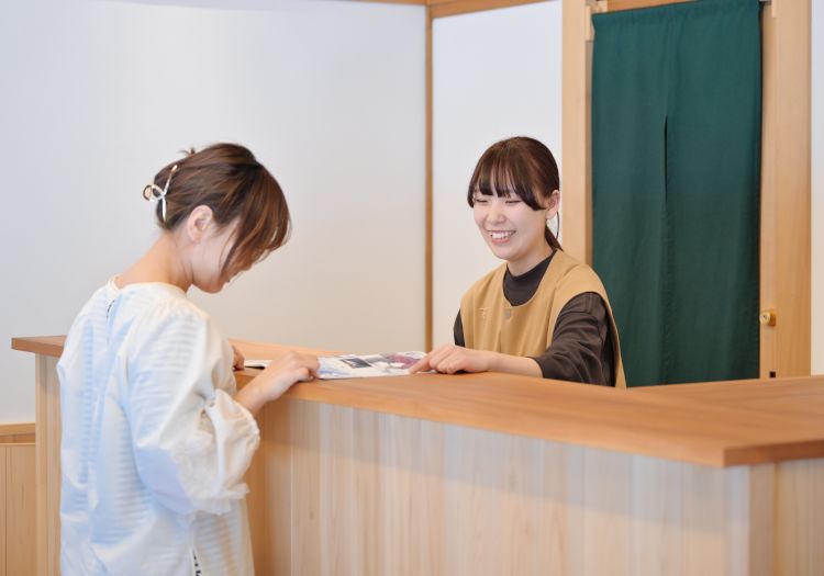 街や建物に眠る「百の物語」に触れる体験を。お客様の旅をより豊かなものに演出します