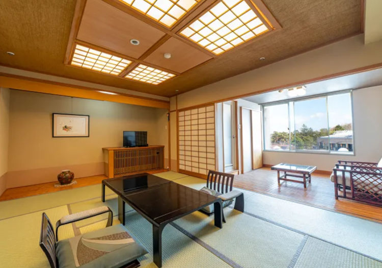 草津温泉 大東舘 × マネージャー・支配人（宿泊部門）