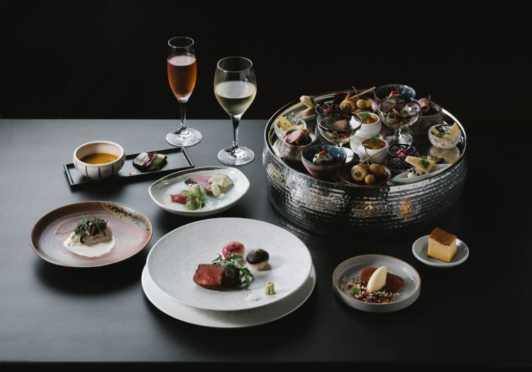 hotel nansui × 料理長・マネージャー・シェフ