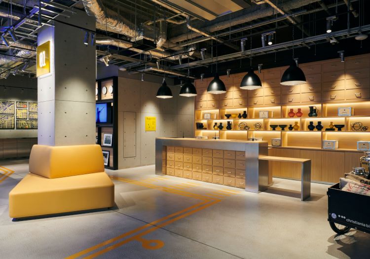 イビススタイルズ名古屋 × フロント