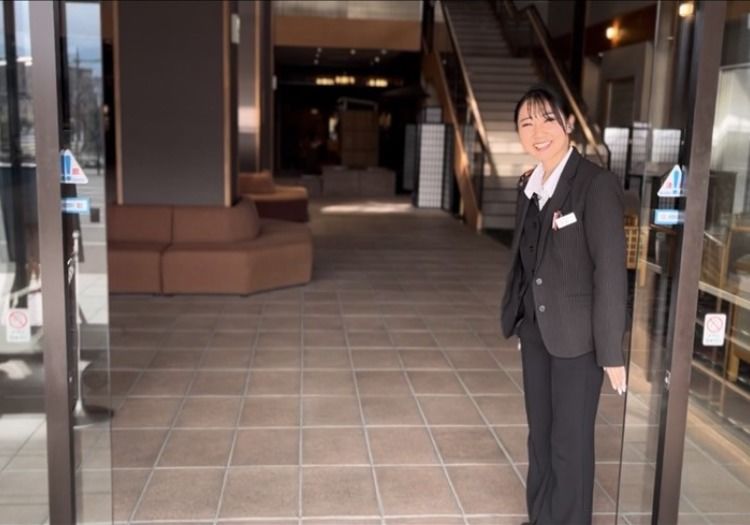 常に明るい接客を意識できる方を募集しています。