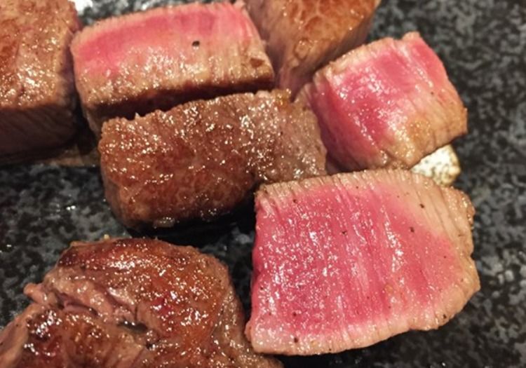 厳選された食材を堪能。心もお腹も満たされるこだわりの料理でお客様を笑顔に。