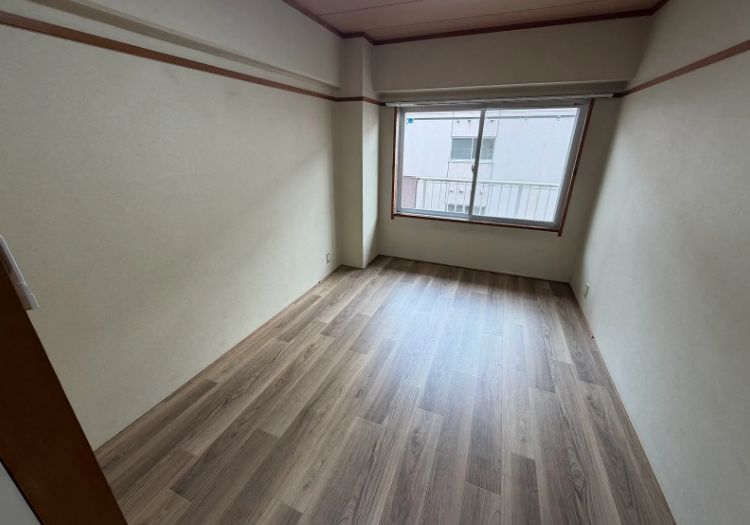 寮は月6,000円～16,000円で利用可。定期的な出費を削減できます。