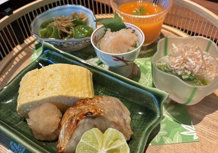 炊きたて・作りたてにこだわる朝食(和定食)。彩りよく一品ずつ丁寧にご用意します