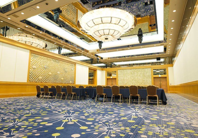 8つの宴会場を活かし、規模も用途もさまざまなご相談にお応えしていきます。