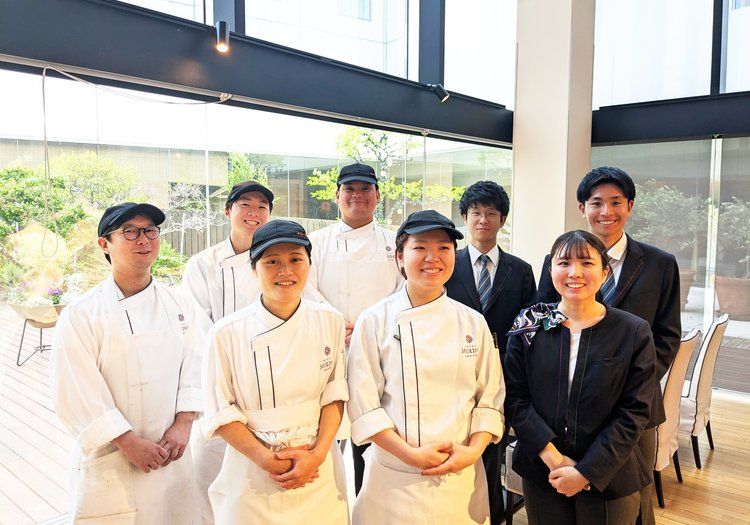 宿泊・料飲・調理の各部門が集まる少数精鋭の組織。意見が形になりやすい環境です。