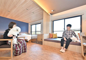 愛犬と泊まれるペット連れ専用客室も完備しています。