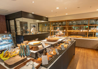 ホテルメイドのベーカリー＆カフェが楽しめる「Komorebi Table」