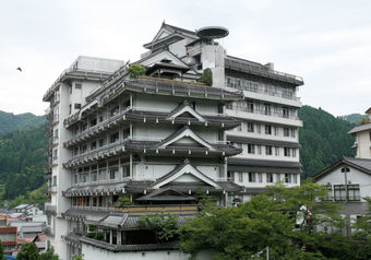 未経験OK！月額8千円の単身寮もあるため遠方からの応募にも◎