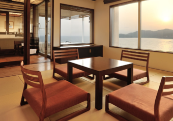 太平洋に沈む夕日を望みながら、思い思いの時間をお過ごしいただけます。