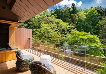 某旅行情報サイトの人気温泉旅館ホテル250選で11年連続選出されました！