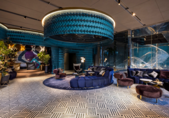 JR新橋駅より徒歩3分！当社で一緒に働きませんか？