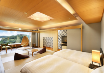 客室は和モダンや和洋室など幅広く、全室レイクビュー！自然を前にお寛ぎいただけます