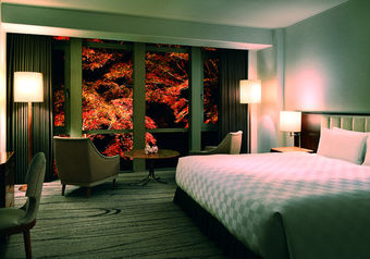 日本建築界の偉才・村野藤吾氏が手がけた当ホテル。たぐいまれな建築美も味わえます