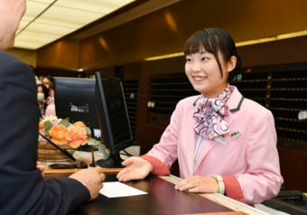 接遇マナーとフレンドリーさを兼ね備えたおもてなしで、心から楽しめる滞在時間を！