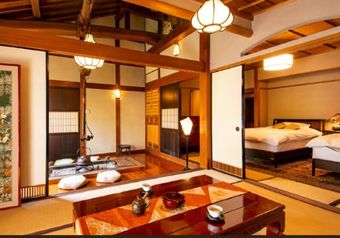 すべての客室から、当宿自慢の庭園を眺めることができます。