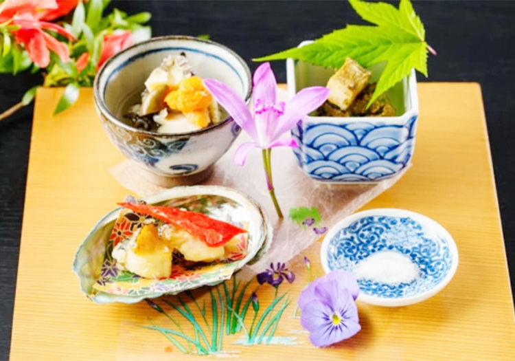 彩り豊かなお食事をご提供。確実に調理技術を身に付けられます。
