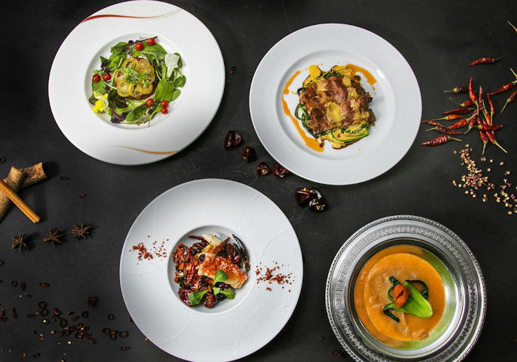 落ち着いた雰囲気の中、ゆったりとした時間をご提供しています