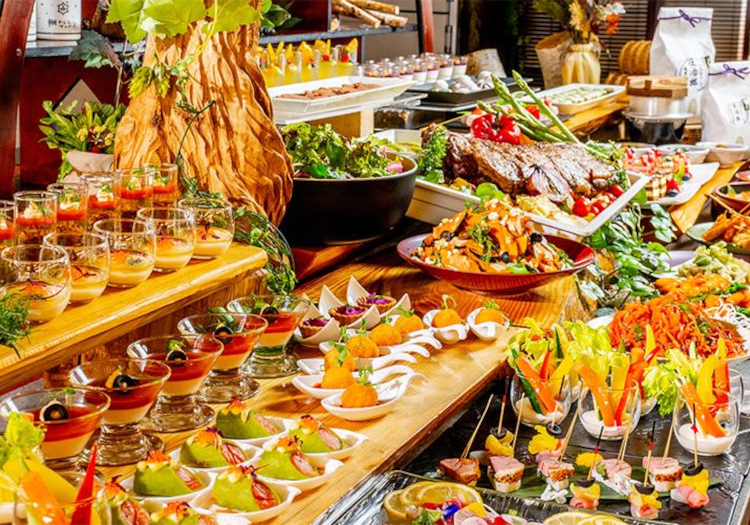 ビュッフェレストランでは新潟の旬の食材を使った和洋中様々なメニューを提供中！